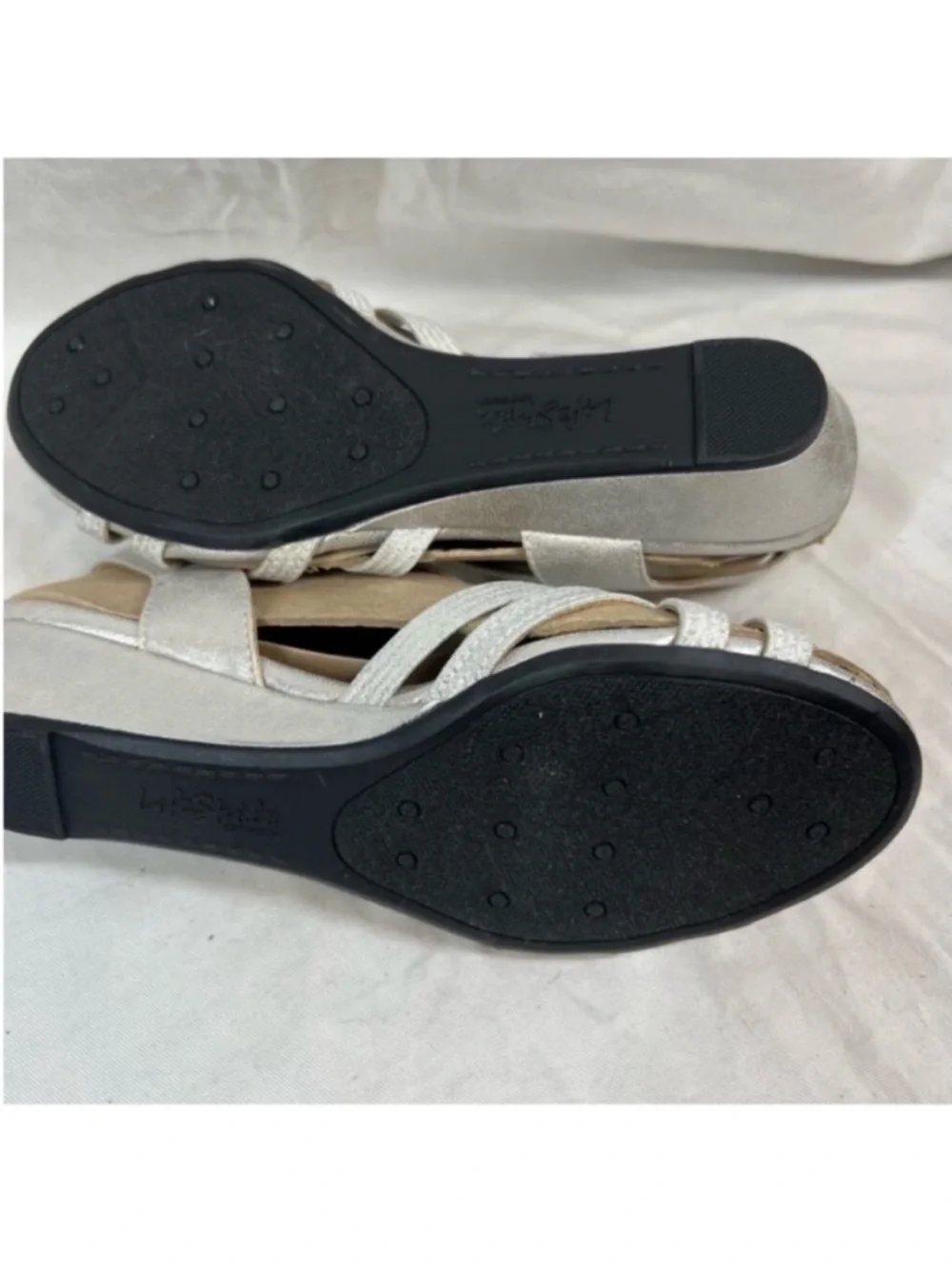 Lifestride yaya silver Strappy Wedge Sandal Comfy NWOB 7